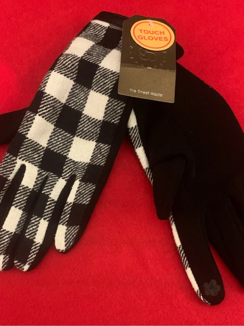 TOUCH GLOVES